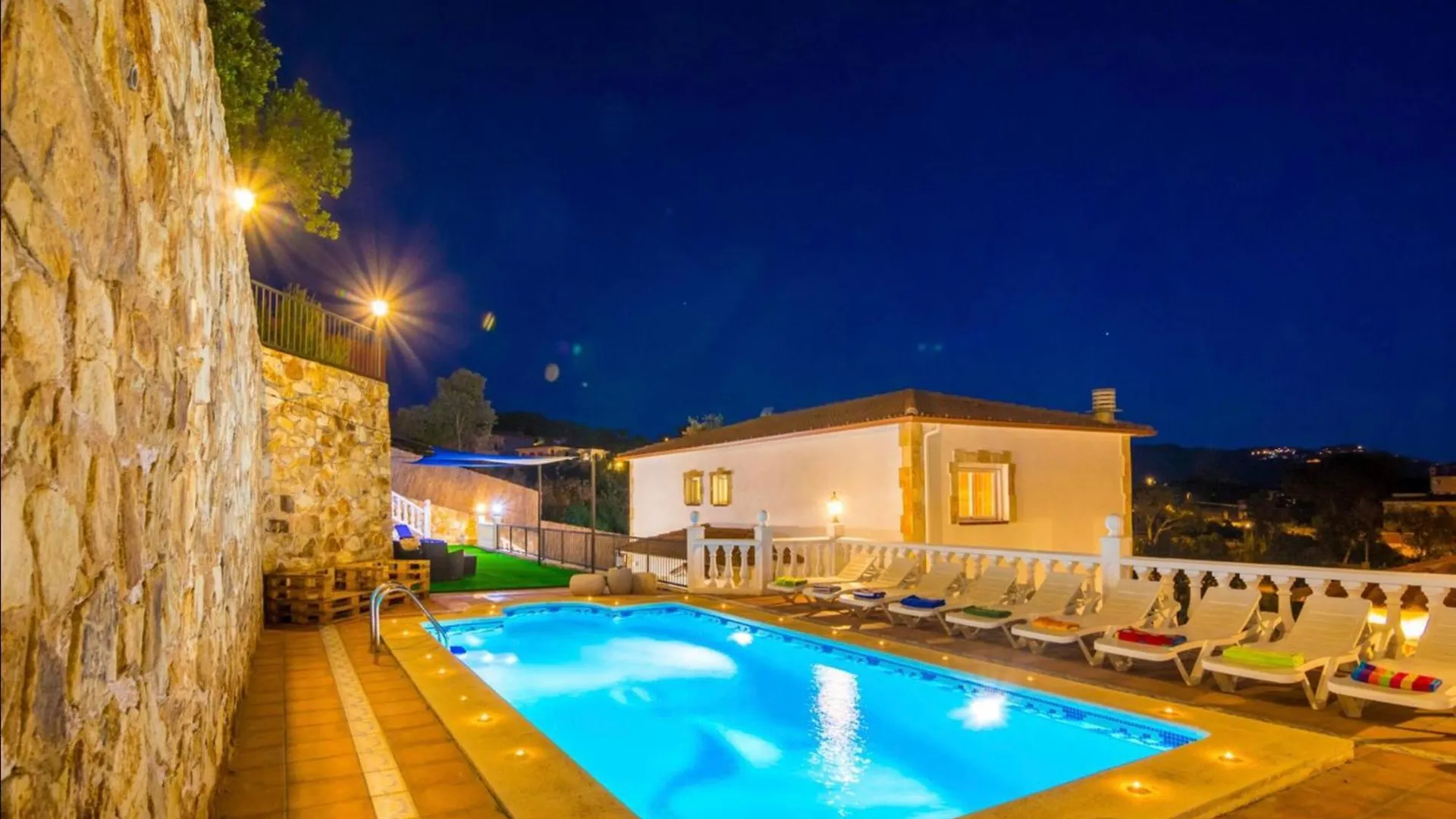 Villa Mansory Lloret de Mar 0*,  Španělsko